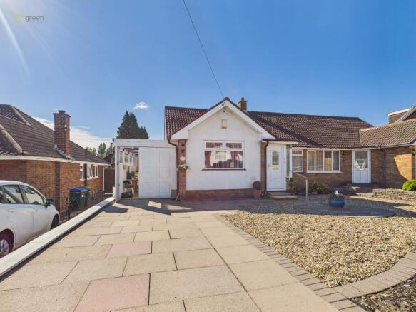 2 bed property, in Whitecrest, £299,950