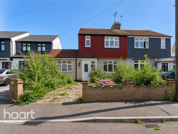 4 bed property, in Hamilton Avenue, £550,000