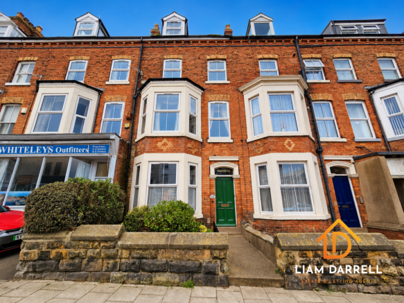 5 bed property, in Castle Road, £225,000