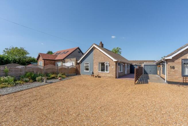 3 bed property, in Overcote Lane, £350,000