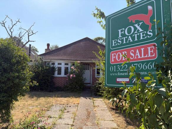2 bed property, in Langdale Crescent, £500,000