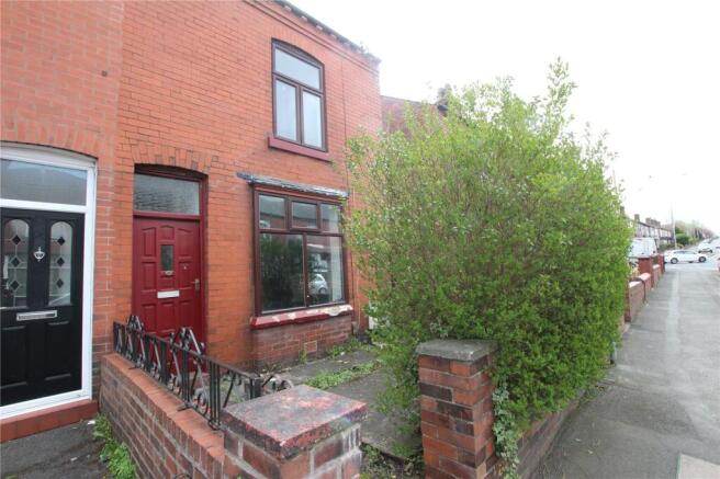 2 bed property, in Hulton Lane, £134,950