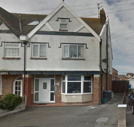6 bed property, in 80 Beach Avenue, £259,950