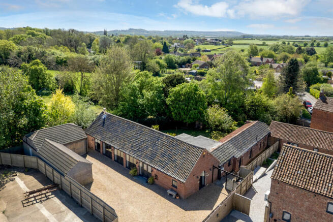 5 bed property, in Skerry Lane, £750,000