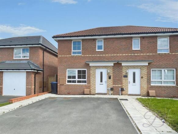 3 bed property, in Asgard Avenue, £185,000
