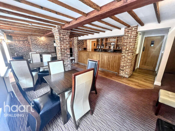 3 bed property, in Gedney Dyke PE12, £325,000
