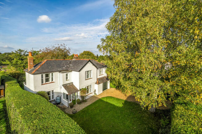 4 bed property, in Manton, £850,000