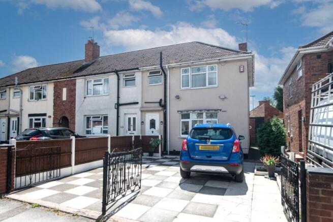 3 bed property, in Rough Hay Road, £220,000