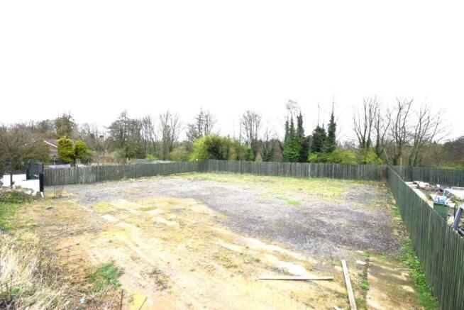Studio, in Building Plot, £120,000