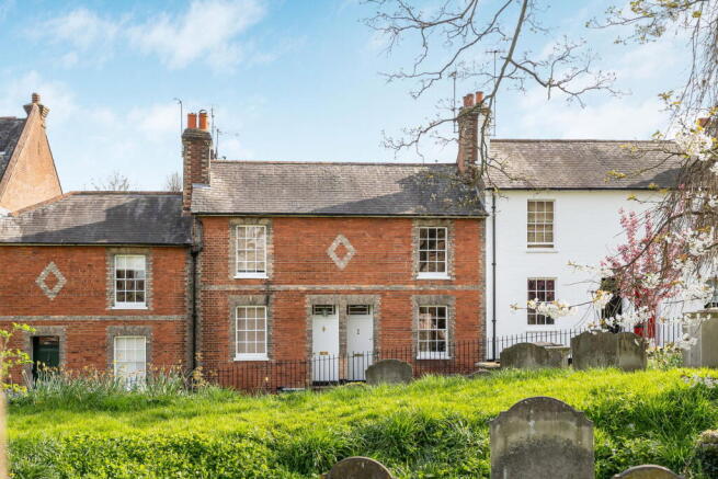 2 bed property, in Trinity Churchyard, £700,000