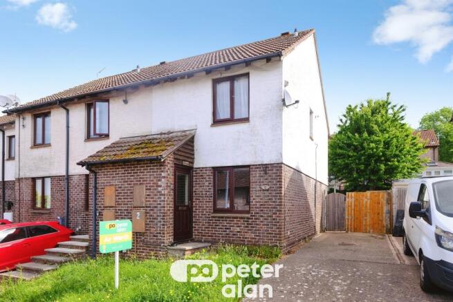 2 bed property, in Heath Street, £185,000