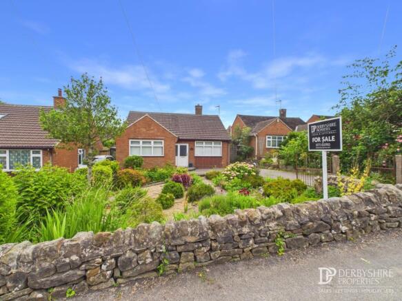 2 bed property, in Fritchley Lane, £280,000