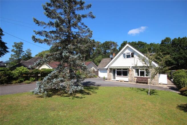 3 bed property, in Lions Lane, £725,000