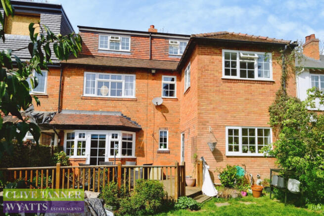 4 bed property, in Southam Road, £485,000