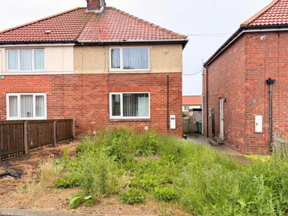 2 bed property, in Tweddle Crescent, £50,000