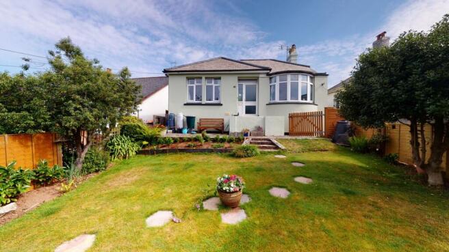 3 bed property, in Trevanion Road, £299,950