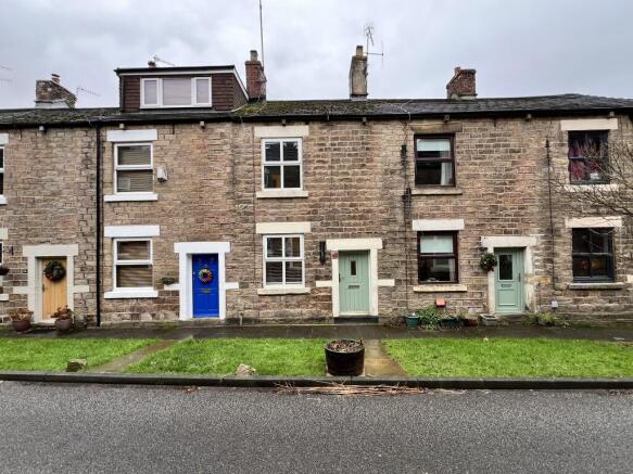 2 bed property, in New Street, £210,000