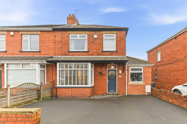 4 bed property, in Coniston Road, £280,000