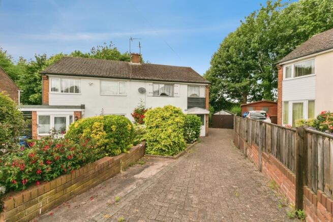 3 bed property, in Sycamore Crescent, £155,000