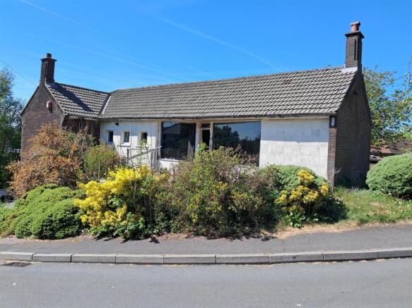 3 bed property, in Moorfield, £275,000