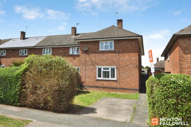 3 bed property, in Sharpley Road, £200,000