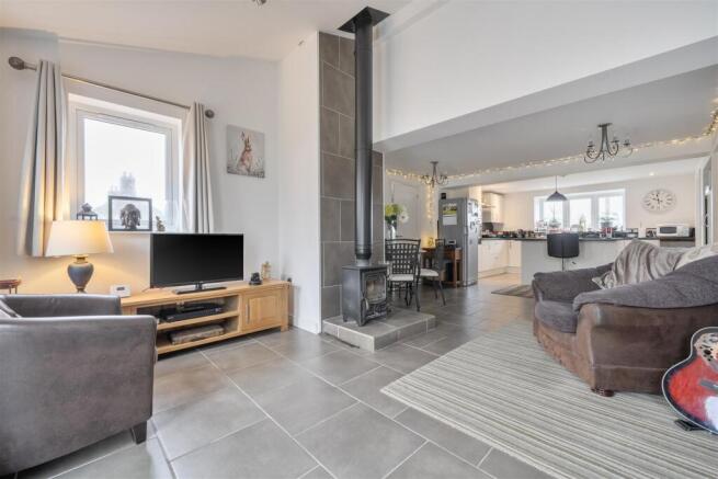 3 bed property, in Low Scales, £450,000