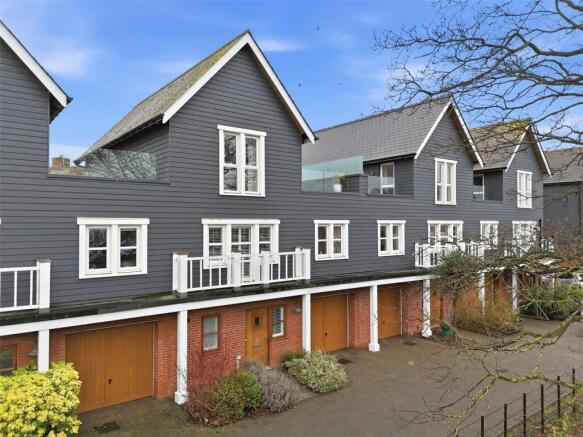 4 bed property, in William Porter Close, £650,000