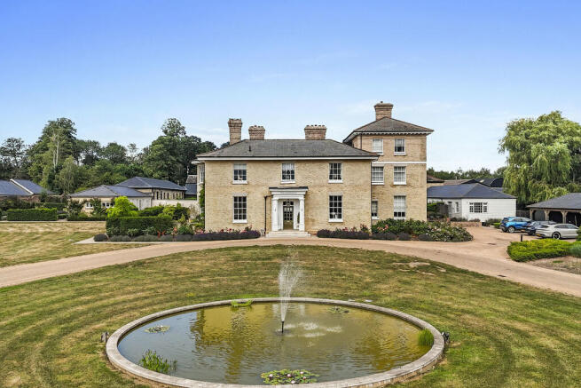 4 bed property, in Wakes Colne, £1,500,000