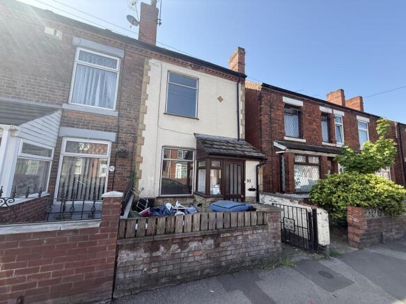 2 bed property, in 95 Newcastle Avenue, £78,000