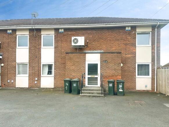 1 bed property, in Chesters Court, £50,000