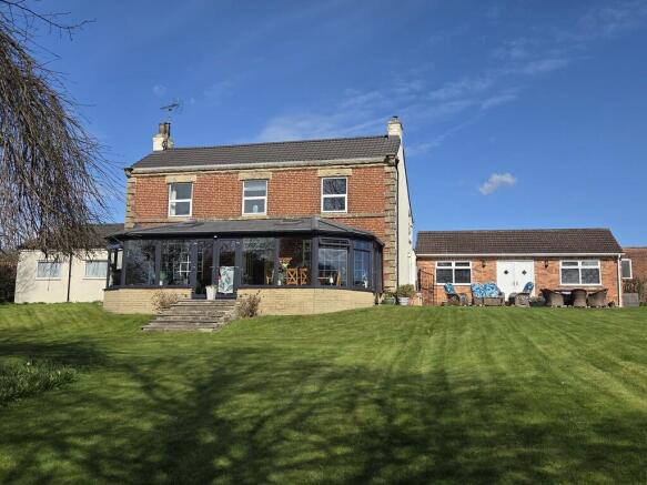 3 bed property, in Hardwick Lane, £800,000