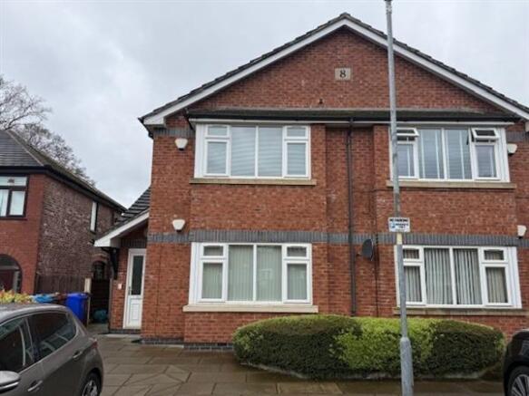 2 bed property, in Apartment 1, £140,000
