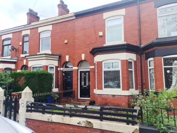 2 bed property, in Bristowe Street, £175,000