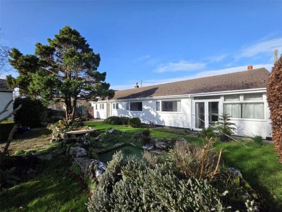 3 bed property, in Mayfield, £299,990