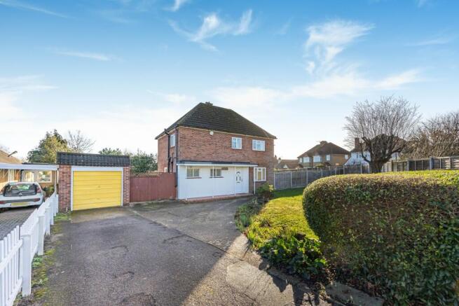 3 bed property, in Edith Road, £790,000