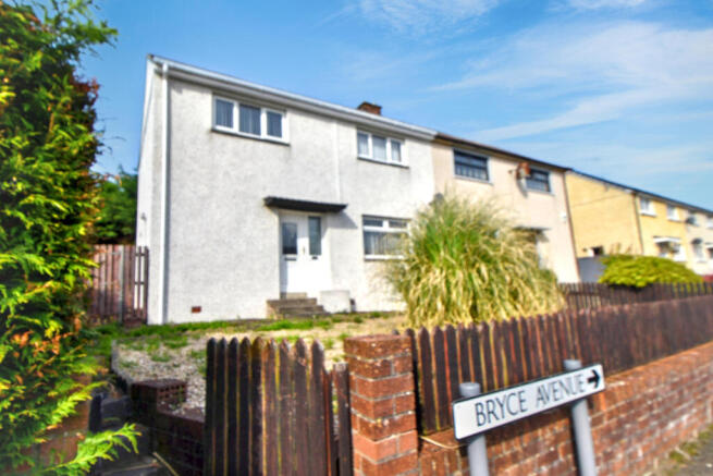 3 bed property, in Bryce Avenue, £76,000