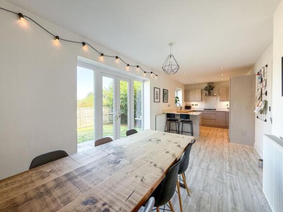 4 bed property, in St Marys Avenue, £435,000