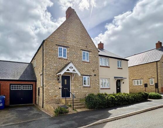 4 bed property, in Roberts Road, £399,995
