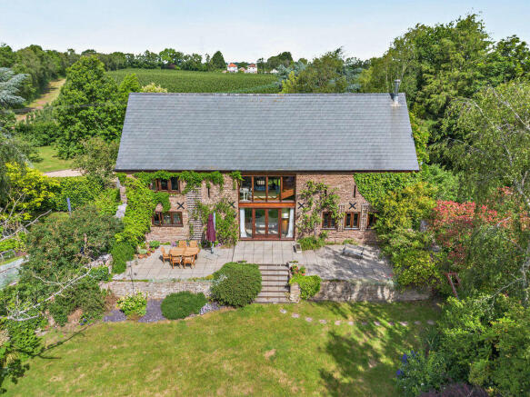 5 bed property, in Glewstone, £1,150,000