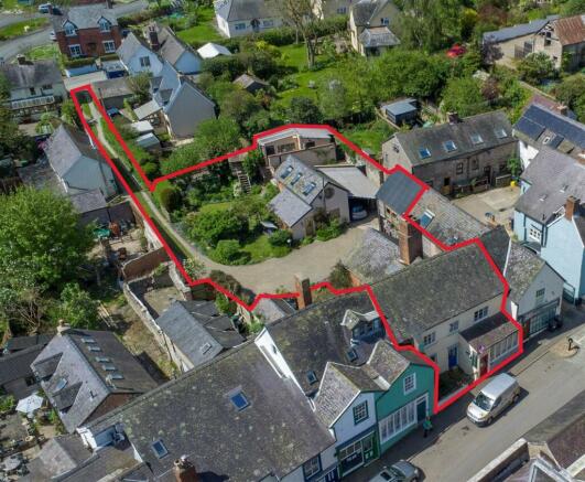5 bed property, in 23 High Street, £725,000