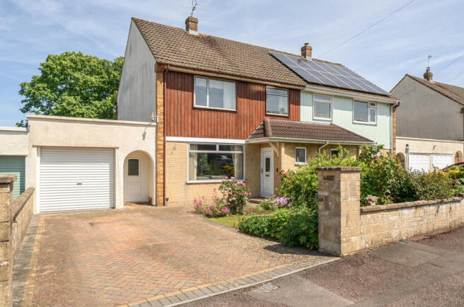 3 bed property, in Hillcrest, £425,000