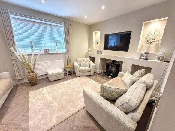 4 bed property, in Llewellyn Street, £145,000
