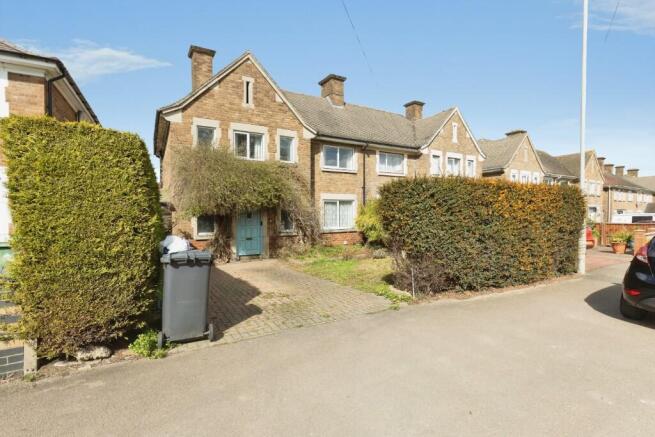 4 bed property, in Coney Hill Road, £170,000