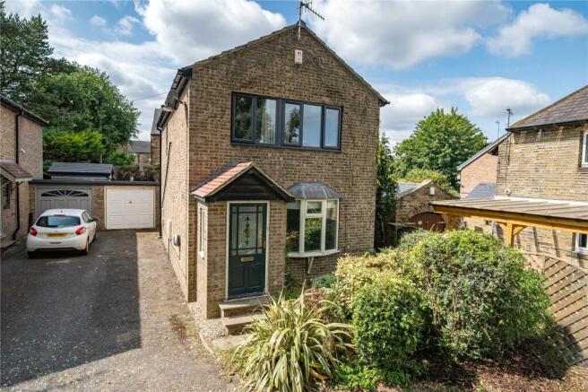 3 bed property, in Newlay Close, £315,000