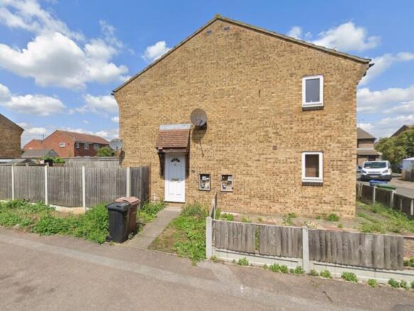 1 bed property, in Kipling Avenue, £200,000
