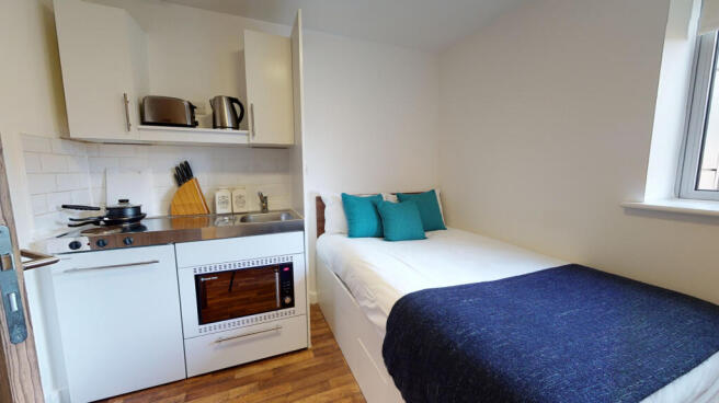 Studio, in F26 Park House 146 - 158 Park Street, £55,000