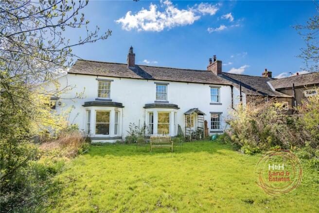 5 bed property, in The White House, £595,000