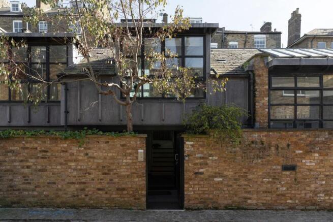 2 bed property, in Camden Mews V, £1,950,000