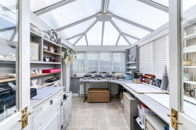 5 bed property, in Grafton Road, £1,250,000