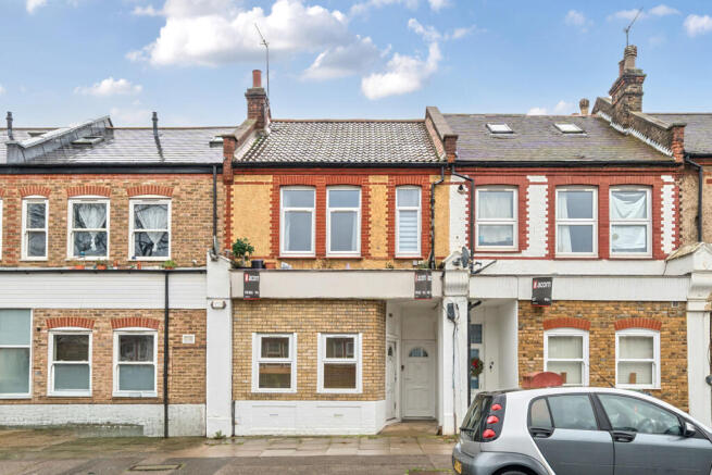 2 bed property, in Springbank Road, £300,000
